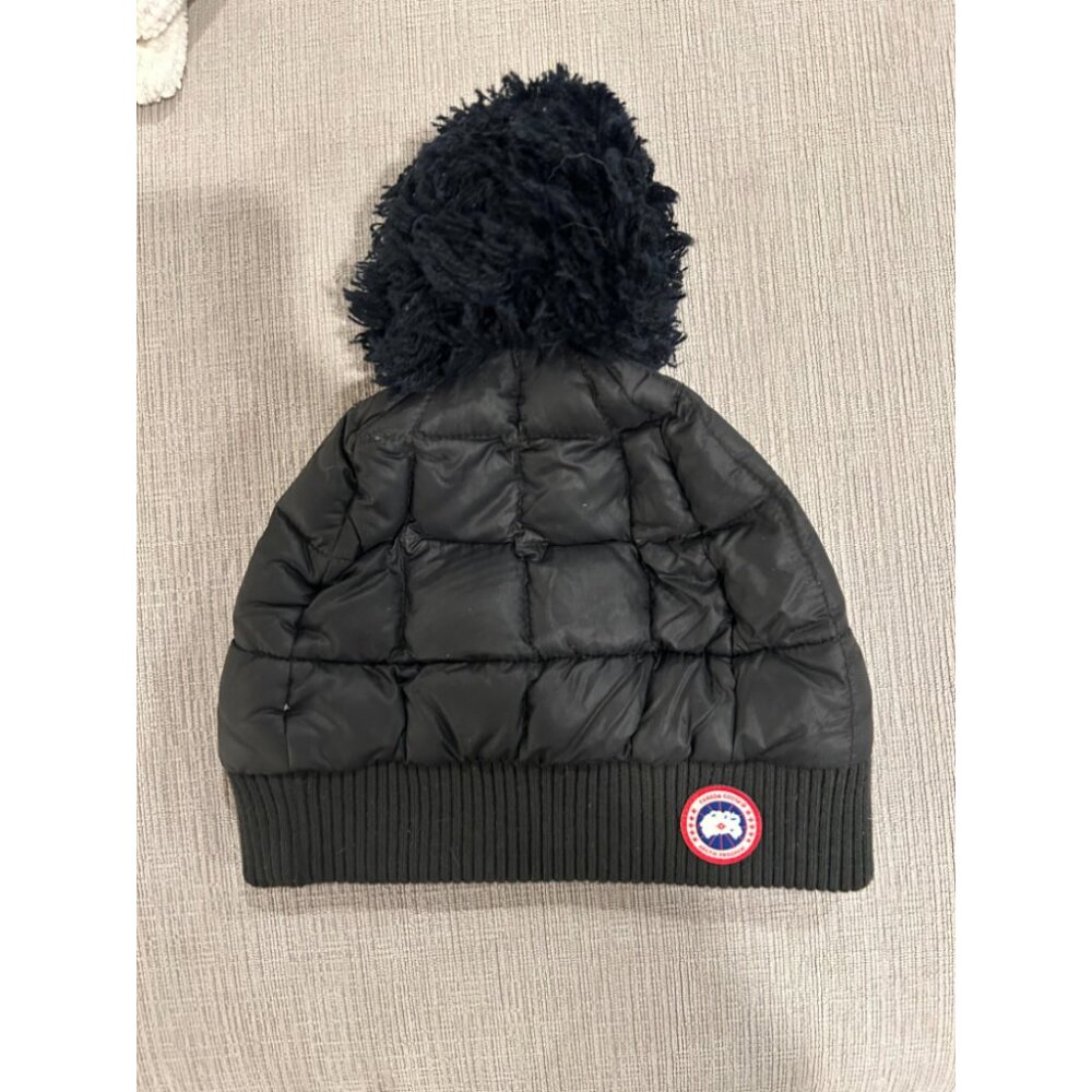 Canada Goose 6174L Quilted Puffer Pom Beanie Hat Black S/M Winter Warm Cap